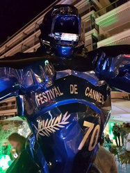 La petrecerile private care au animat a 70-a ediție a Festivalului de Film de la Cannes s-a băut apă plată românească
