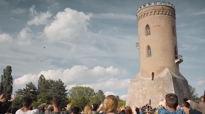 Primarul din Târgoviște amenință KFC Germania cu tribunalul după ce compania a filmat în Turnul Chindiei un clip publicitar considerat jignitor