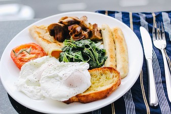 Brexitul poate scumpi breakfast-ul tradițional britanic cu 13%