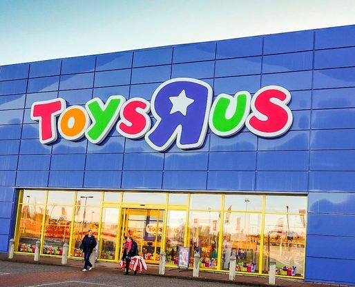 Grupul american de magazine de jucării Toys "R" Us se declară în faliment, afectat de comerțul online