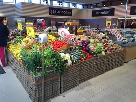 Concurența schimbă modul de analiză a fuziunilor și achizițiilor pe piața de retail alimentar. Vor conta magazinele aflate la 10 minute de mers pe jos