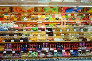 Afacerile din comerțul cu amănuntul au crescut cu 13,7% în septembrie