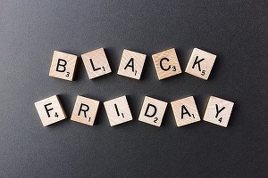 STUDIU Peste 70% dintre românii din mediul urban au în plan să facă achiziții de Black Friday