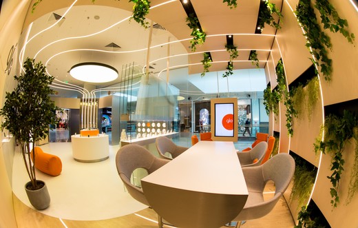 FOTO British American Tobacco a deschis primul magazin glo din România
