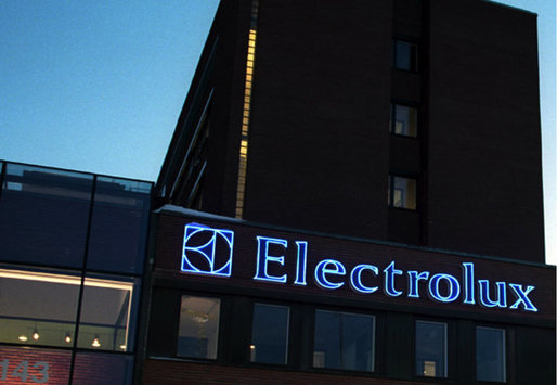 Electrolux avansează în România 