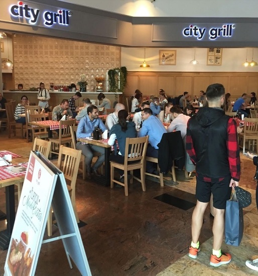 Grupul City Grill, afaceri în creștere cu 11%, până la 33,7 milioane de euro. Dragoș Petrescu mizează în acest an pe livrările de mâncare la domiciliu chiar și cu biciclete