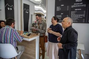 FOTO Gabriel Liiceanu intră pe o nouă piață, deschizând brutărie și librărie în același magazin