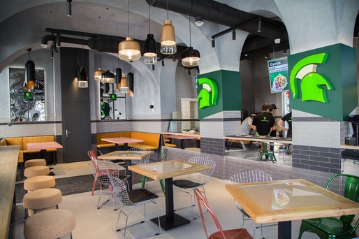 Lanțul fast-food Spartan a deschis un nou restaurant, investiție de 150.000 de euro făcută de fostul fotbalist Remus Cosovanu