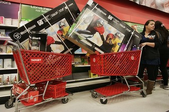 GRAFIC Inflația și intensificarea consumului ridică piața bunurilor de larg consum