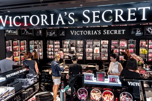 FOTO Victoria’s Secret a deschis primul magazin în România