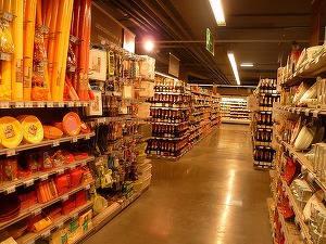 Mai multe produse comercializate de Carrefour au fost retrase de pe piață, fiind infestate cu bacteria Listeria