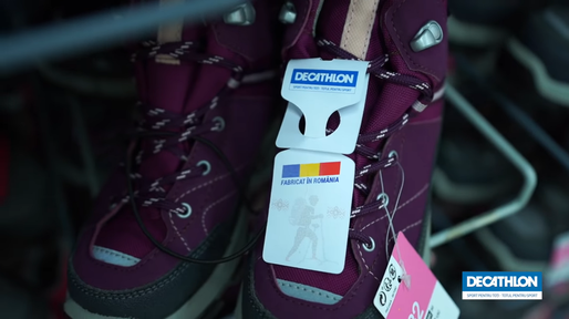 Decathlon începe să comercializeze produse marcă proprie, fabricate în România, în magazinele din țară 
