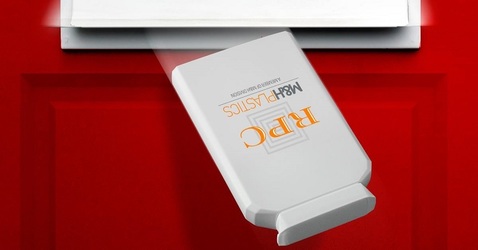 Tranzacție: Apollo Global preia producătorul britanic de ambalaje RPC, prezent cu 2 unități de producție în România, pentru 3,8 miliarde euro