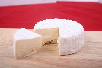 Amenzi de 855.000 de lei pentru substituirea produselor din lapte cu grăsimi hidrogenate și dezinformarea consumatorilor