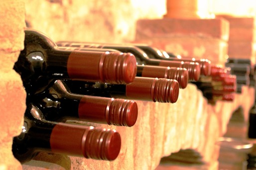 Retailerul online Hebdo Vin lansează primul agent virtual inteligent capabil să recomande și să vândă vin