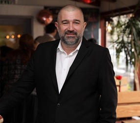 Proprietarul lanțului La Mama: Vreau să deschid 2 restaurante, dar nu găsesc spații, rămân uimit cât mi se cere. Despre franciză: Îți trebuie mână de fier, francizatul își imaginează că este suficient să deschidă ușa să intre clienții și banii