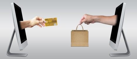 Piața locală de fashion e-commerce a atins 2,6 miliarde lei. Loc codaș la durata de viață a unui articol vestimentar