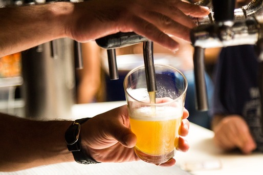 O propunere a unui parlamentar de a interzice vânzarea de bere rece a stârnit indignare în Mexic