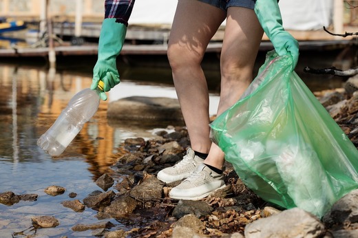 Canada va interzice o serie de articole din plastic de unică folosință