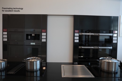 Producătorul german de electrocasnice de lux Miele se extinde în România