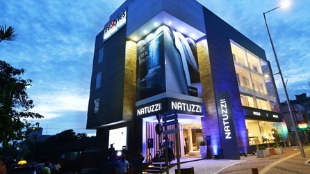 Cel mai mare producător italian de mobilă transferă producție din China în România pentru a evita taxele lui Trump. Fabrica de la Baia Mare, vizată însă de un proces de externalizare