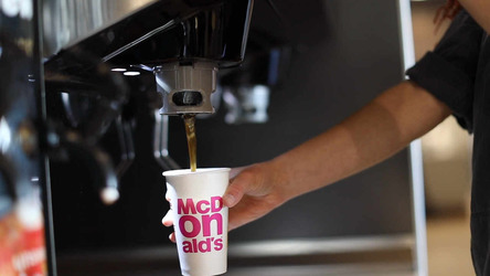 Daniel Boaje, CEO McDonald's România: Prepararea băuturilor răcoritoare - aceeași în toate restaurantele McDonald's din lume. Siropul folosit pentru băuturi - pregătit și verificat de Coca Cola, controalele ANPC sunt excesive