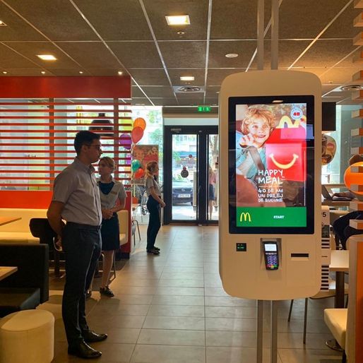 EXCLUSIV Planul McDonald's: noi restaurante, servire direct la masă, servicii de livrare și programul „open doors” pentru clienți