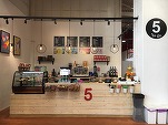 Tranzacție: Un pachet de 35% din acțiunile lanțului de cafenele 5 To Go - preluat de un fond de investiții creat împreună cu Sacha Dragic, proprietarul SuperBet