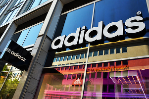 Adidas își închide magazinele din China ca urmare a epidemiei de coronavirus