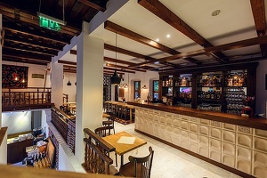 EXCLUSIV Marile lanțuri de restaurante din România încep să închidă. City Grill oprește 4 restaurante, după ce numărul de clienți din local a scăzut de 4 ori pe fondul coronavirus. Livrările s-au triplat