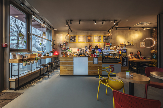 În timp de pandemie, lanțul de cafenele 5 to go se extinde. Redeschiderea - în curând