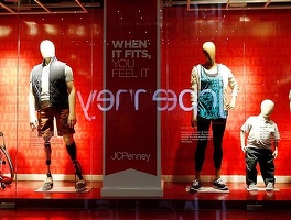 JC Penney, prezentat ca o piatră de temelie a mall-urilor americane, dar în fază de faliment, pregătește închideri de magazine din cauza pandemiei