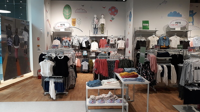 Lanțul Smyk, cel mai mare retailer de îmbrăcăminte, jucării și accesorii pentru copii din Polonia, se extinde cu un nou magazin