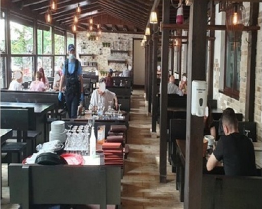 Restaurante închise în 12 localități din județul Hunedoara, după creșterea numărului de cazuri de COVID-19