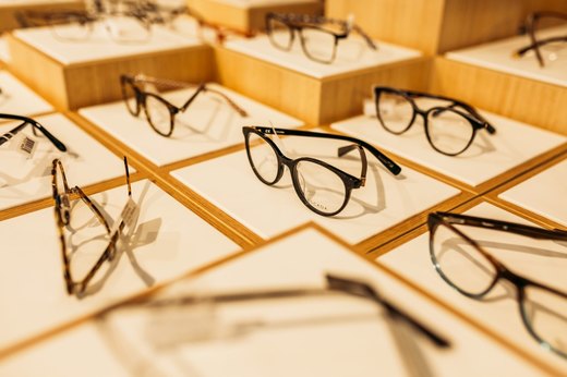 Retailerul online de optică Lensa își continuă expansiunea în ofline