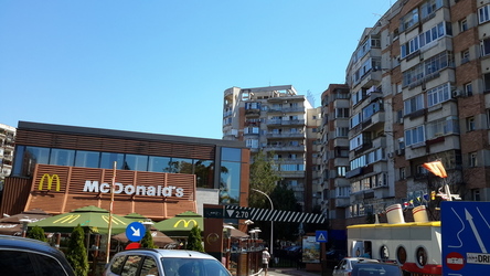 Primăria Capitalei se gândește să ceară mai mulți bani de la McDonald’s pe terenurile unităților drive-through. Ce redevență încasează în prezent de la gigantul fast-food