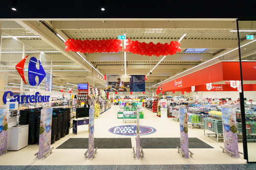 Carrefour se extinde în România