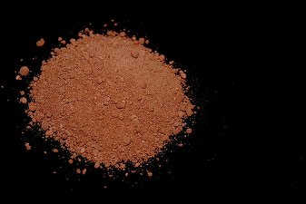 Nestle înlocuiește zahărul din ciocolată cu pulpa fructului arborelui de cacao