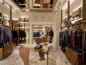 Dolce & Gabbana remarcă: Online-ul din pandemie ne-a permis să ajungem mai mult pe piețe anterior considerate nesemnificative, precum România