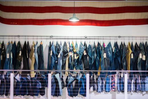 Pandemia a ''ucis'' moda blugilor strâmți, afirmă CEO-ul companiei Levi Strauss