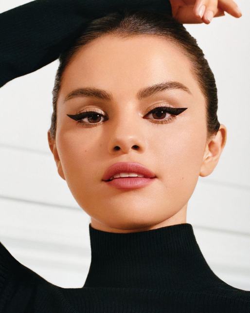 FOTO Selena Gomez și-a lansat linia de cosmetice Rare Beauty în România