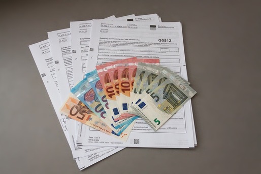 ULTIMA ORĂ Undă verde pentru interzicerea încheierii în euro a contractelor de servicii și utilități. Guvernul a încercat blocarea. Cîțu: Vor crește prețurile. Este atacată și independența BNR