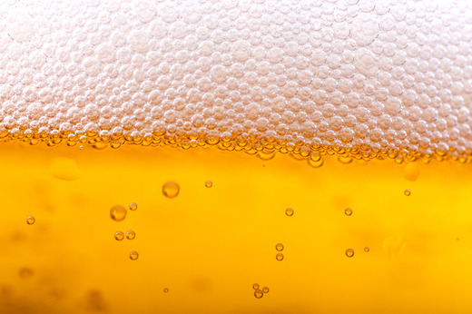 Marii producătorii de bere mizează pe noi beri fără alcool 