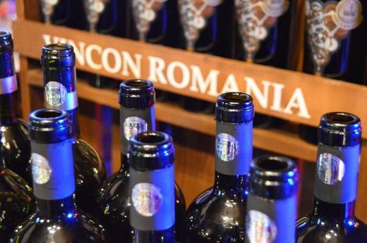 CONFIRMARE FOTO Vincon, schimbare inedită - preia, după 10 ani, numele brandului care îi aduce cei mai mulți bani