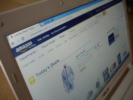 Amazon majorează salariile pentru a reuși să găsească încă 125.000 de angajați