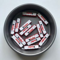 Alerta pentru ciocolata Kinder a ajuns în România, încep retragerile de la raft. Zeci de cazuri de salmonella