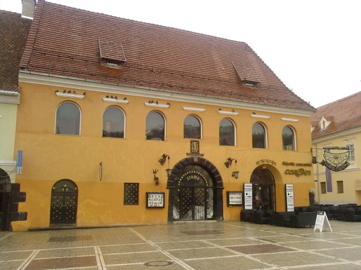 City Grill a închiriat spațiul fostului celebru restaurant Cerbul Carpatin din Brașov, monument istoric
