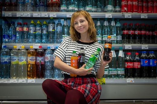 Marea Britanie amână cu un an aplicarea unor reguli noi care interzic ofertele de cumpărare multiplă pentru alimente și băuturi bogate în grăsimi, sare sau zahăr