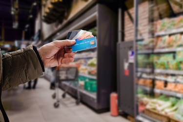 INFOGRAFIC TOP 10 datornici în retailul românesc. Datorii de aproape 4 miliarde euro, de la Profi la cora