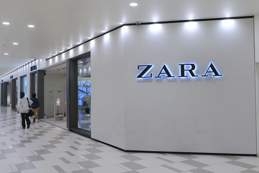 Zara își face stocuri de haine